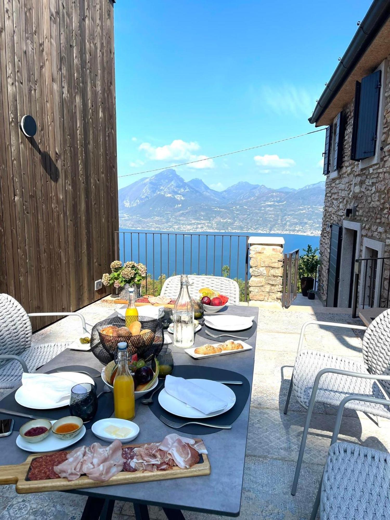 Favai Hills Your Secret Hideaway Brenzone sul Garda Luaran gambar